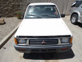 1993 MITSUBISHI MIGHT MAX PICK UP 2DOOR WHITE 2.4 MT 2WD 203967